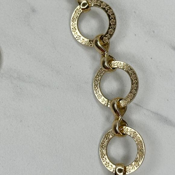 Lightweight Textured Gold Chain Link Belt XS/S Leaf Detail Adjustable โจ - Picture 5 of 13